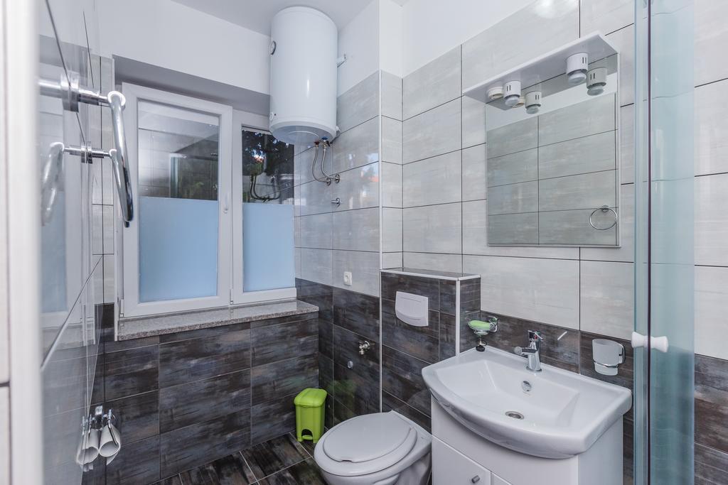 Apartments Kalpic สปลิท ภายนอก รูปภาพ