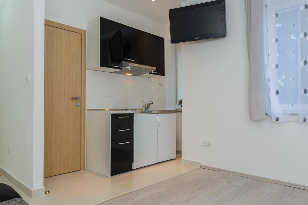 Apartments Kalpic สปลิท ภายนอก รูปภาพ